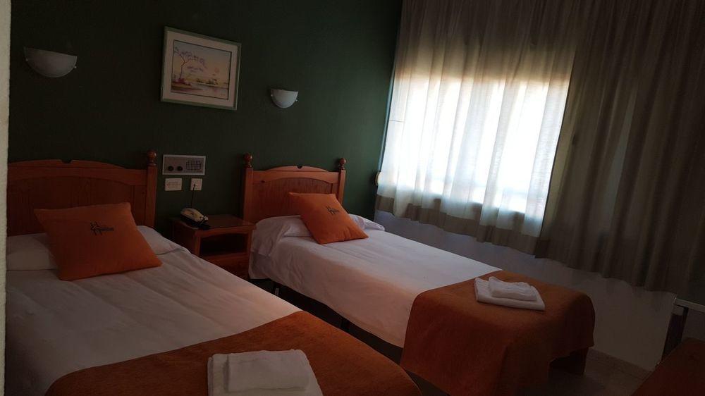 Oyo Hotel Costa Andaluza Motril Zewnętrze zdjęcie
